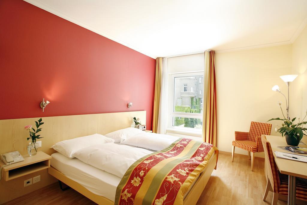 Ambassador Self Check-In Hotel Lucerne Exterior photo