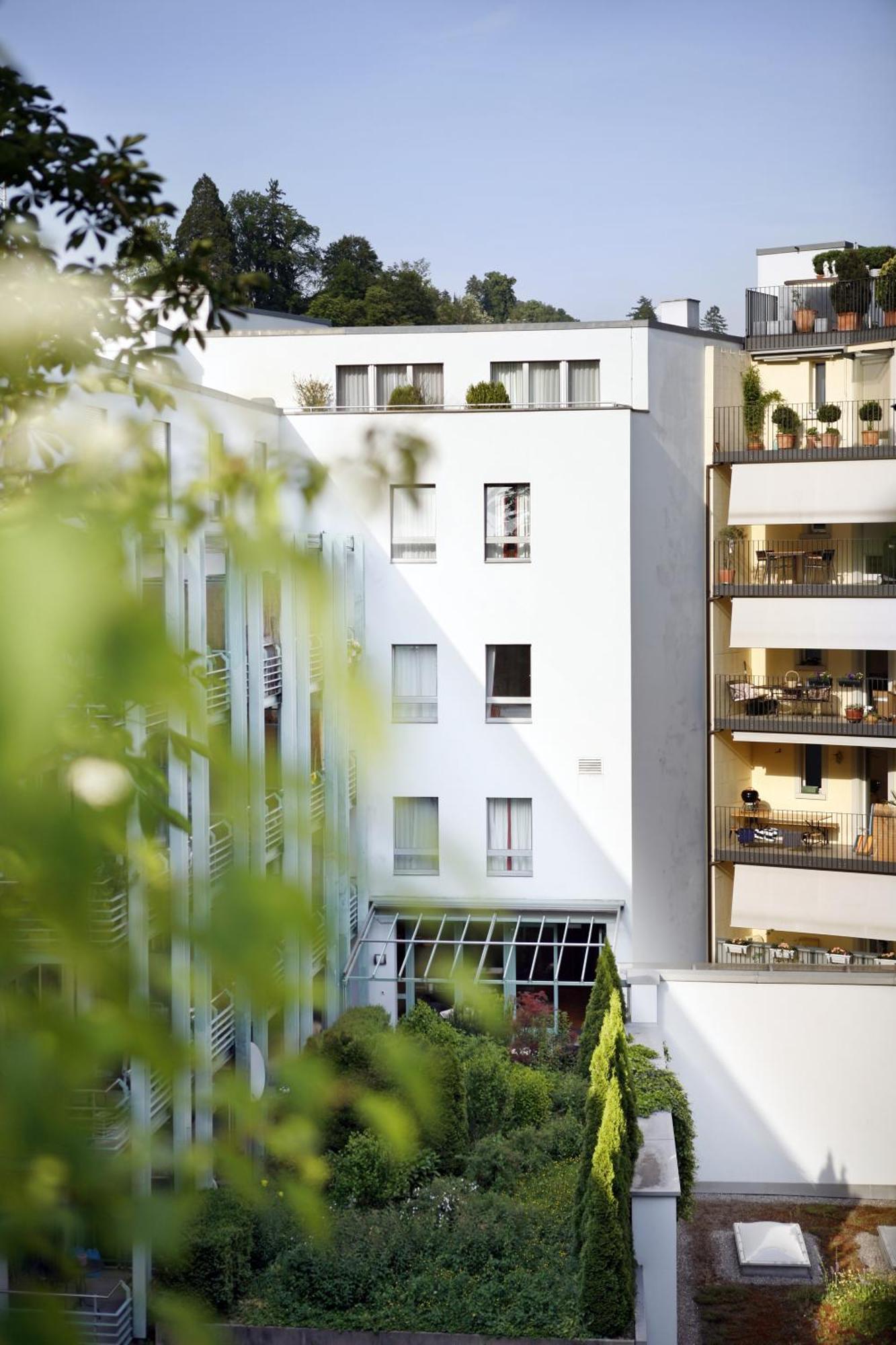 Ambassador Self Check-In Hotel Lucerne Exterior photo