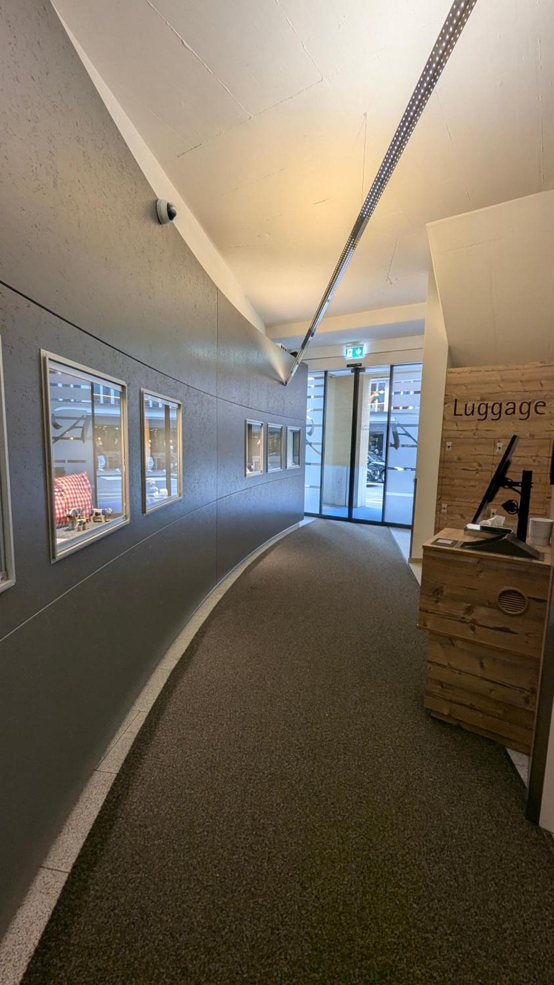 Ambassador Self Check-In Hotel Lucerne Exterior photo